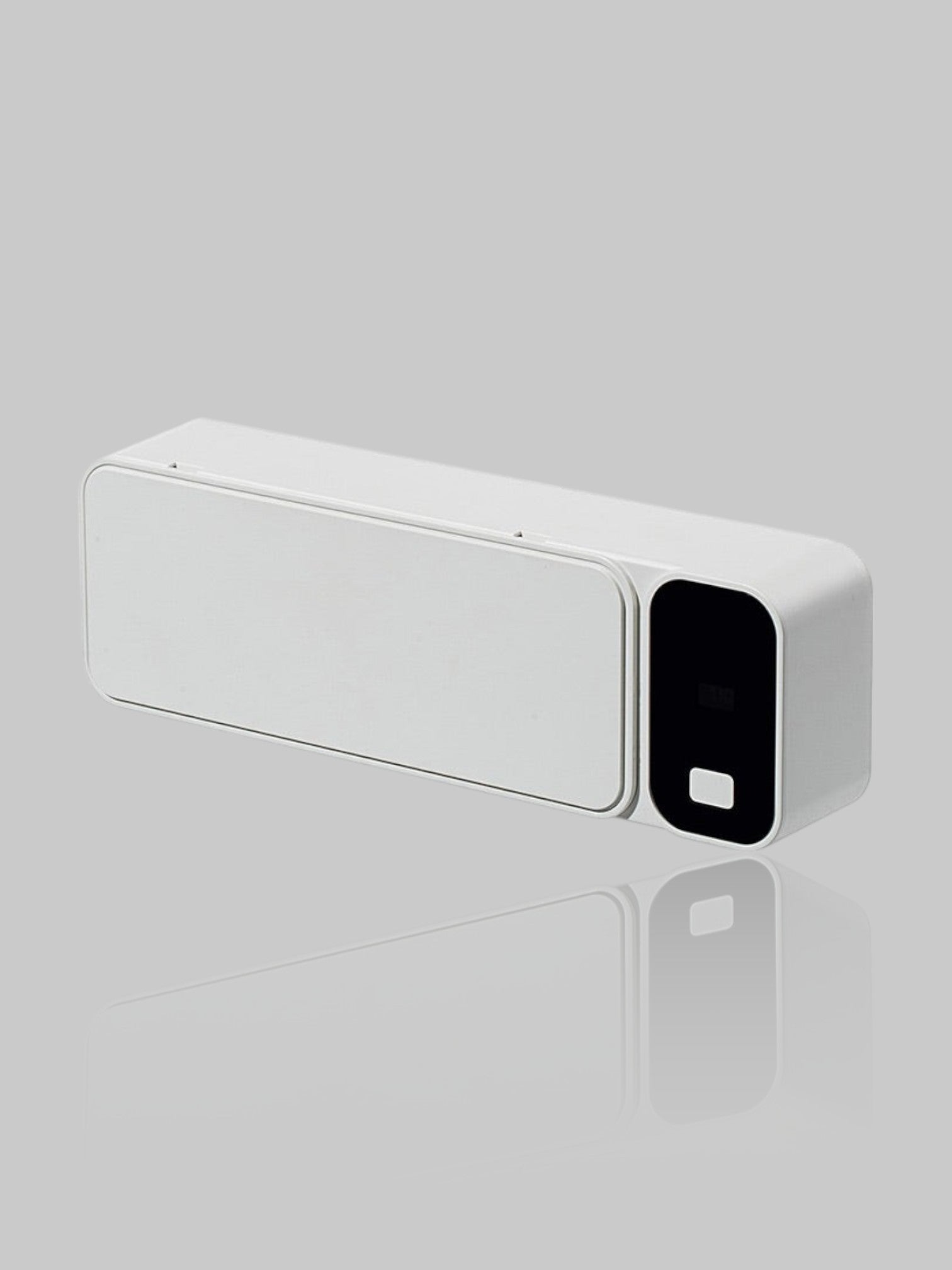 Intelligente UV Tandenborstelhouder met Digitale Display en Sterilisatie Technologie - Ruimtebesparend Wit Design