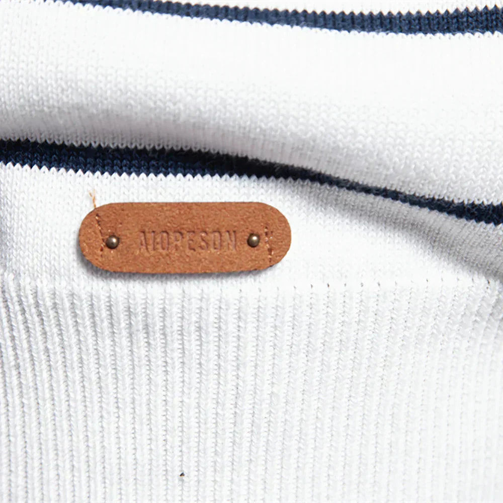 Levi™️ | Herentrui met streepjespatroon