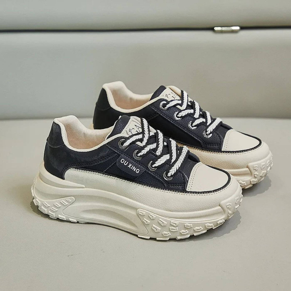Luvora™ - Tjocksulade Bekväma Sneakers