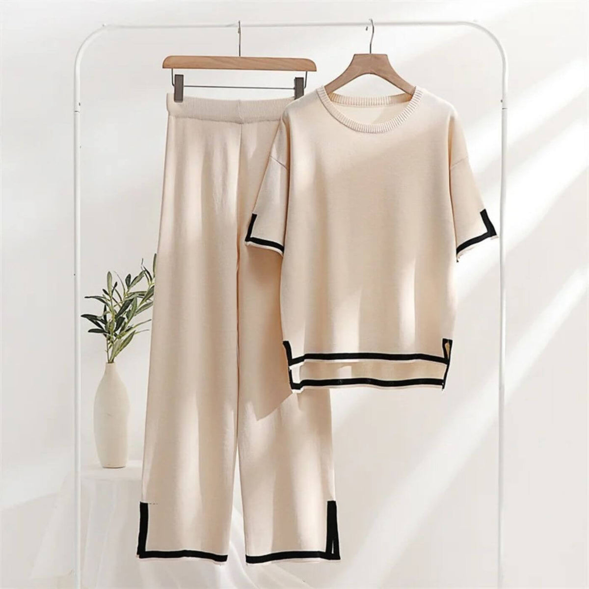 Sorinova - Tyra - Elegant 2-Delat Capri-Set